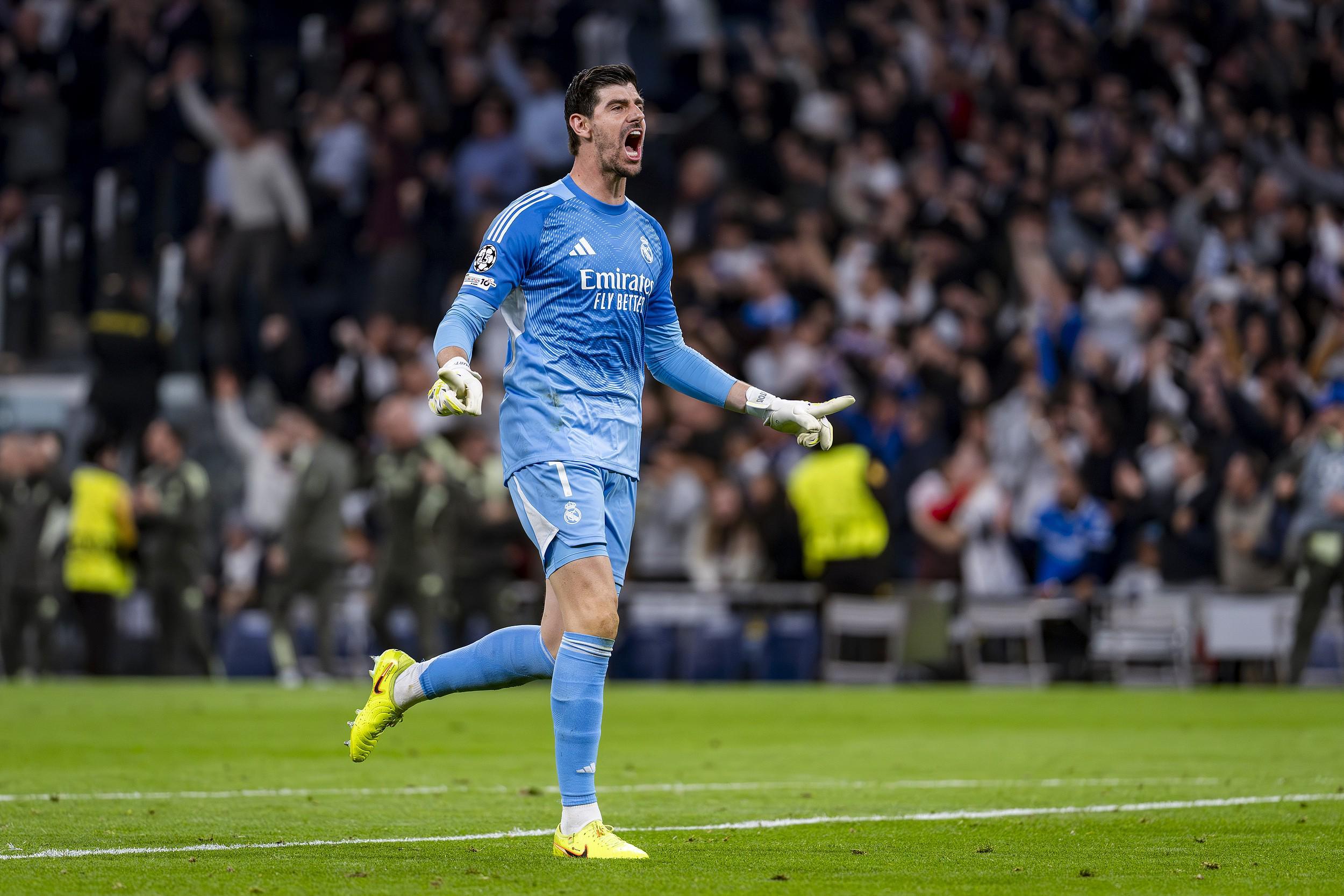 开云-这是属于人类的扑救吗？库尔图瓦极限反应，用腿挡出奥赖利捅射